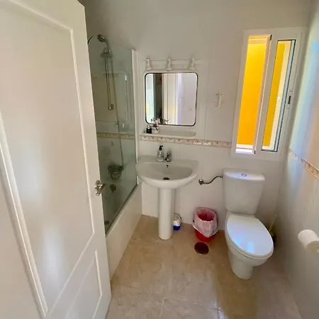 Сasa de vacaciones Bonito Adosado 3hab; 2bañ; Jardín; Piscina En Urbanización Tartessos Costa Ballena-cádiz Chipiona
