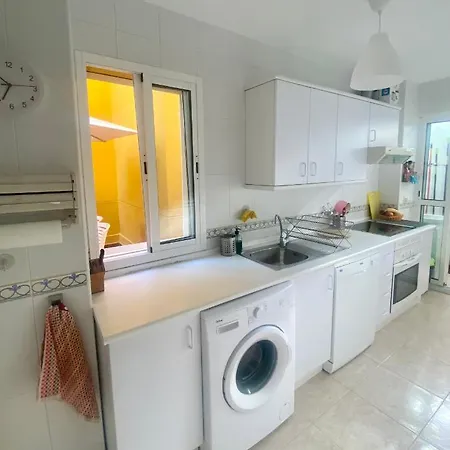 Сasa de vacaciones Bonito Adosado 3hab; 2bañ; Jardín; Piscina En Urbanización Tartessos Costa Ballena-cádiz Chipiona