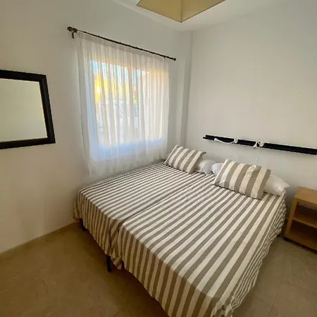 Сasa de vacaciones Bonito Adosado 3hab; 2bañ; Jardín; Piscina En Urbanización Tartessos Costa Ballena-cádiz *